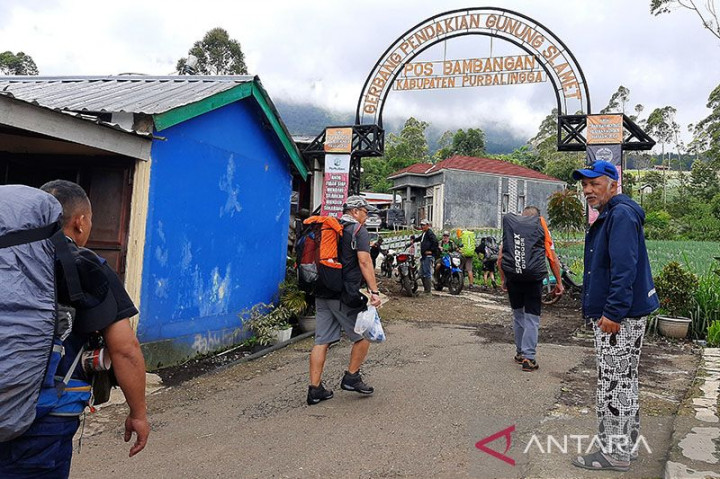 Pendaki Gunung Slamet Diimbau Waspada Cuaca Ekstrem
