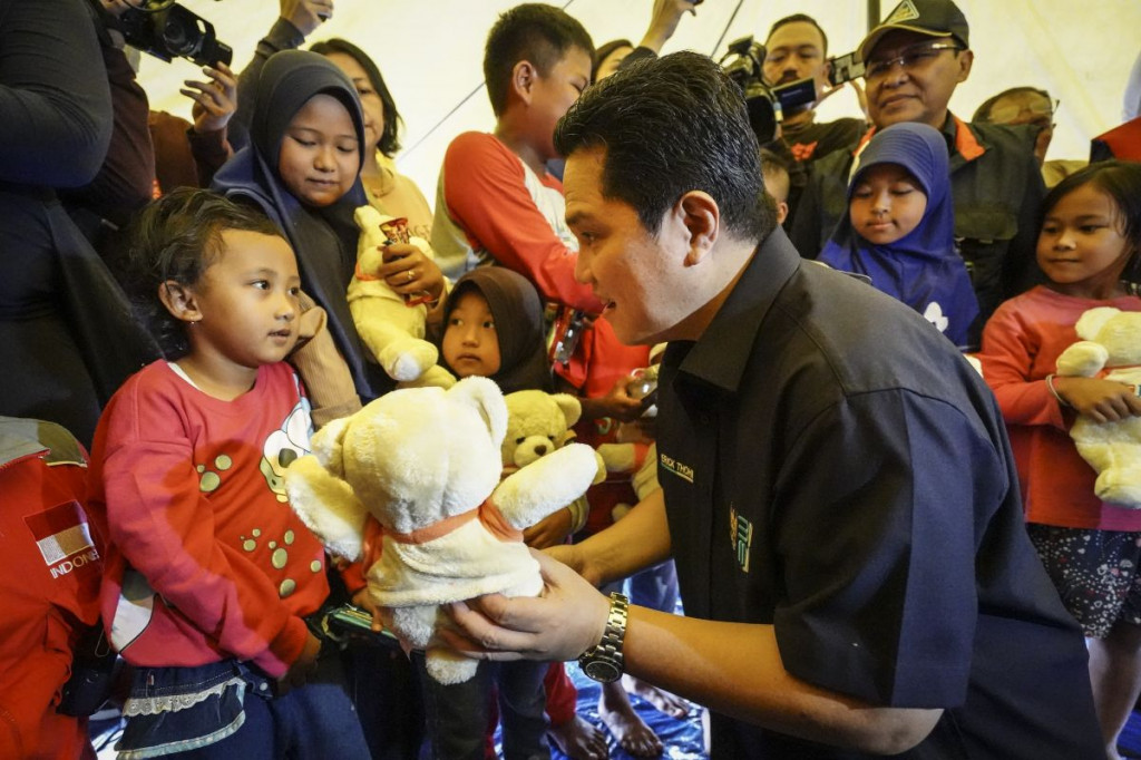 Survei: Erick Thohir Cawapres dengan Sentimen Positif Terbanyak di Internet