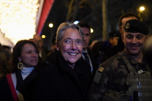 PM Prancis Wajibkan Tes Covid Bagi Pelancong dari Tiongkok