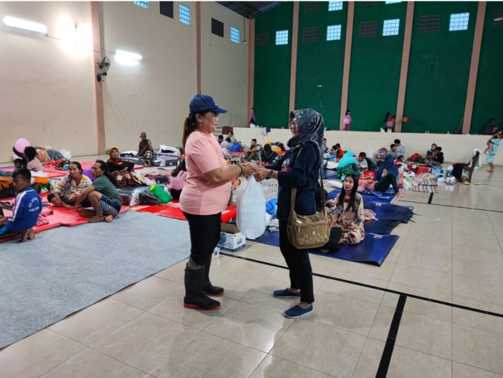 Relawan Mak Ganjar Dirikan Dapur Umum untuk Pengungsi Korban Banjir Kudus