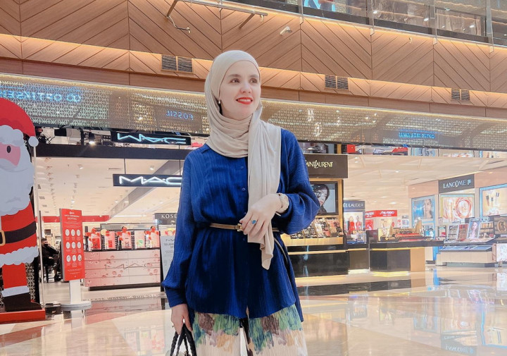 Waduh! Mantan Karyawan Bongkar Aib Istri Indra Bekti: Gak Tahu Malu!