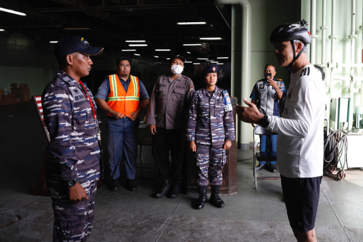 Ganjar Pastikan Bantuan BBM dan Logistik ke Karimunjawa Tetap Lancar