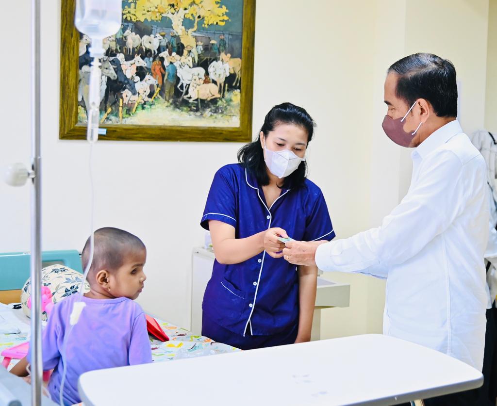 Presiden Jokowi di RS Pekanbaru/BPMI Setpres