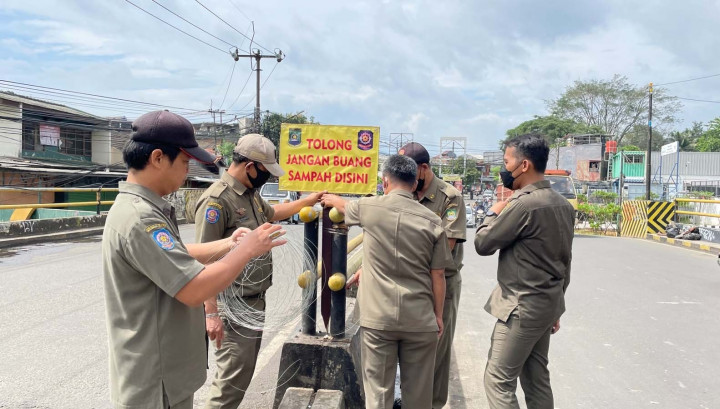 Puluhan Orang Buang Sampah Sembarangan Ditangkap, Mayoritas Warga Tangsel
