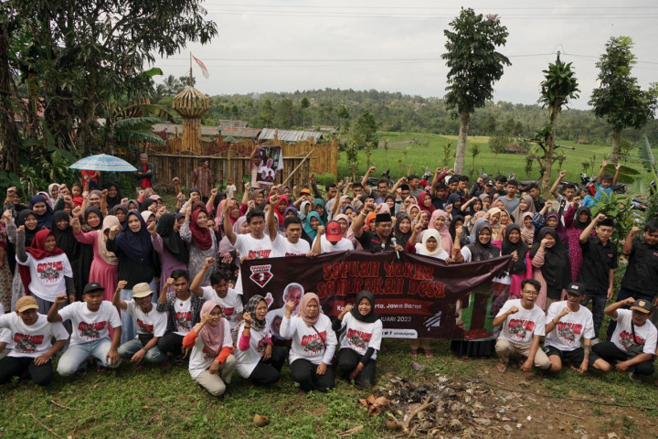 Jaga Kebersihan, Relawan Gandeng Milenial Merawat Lingkungan