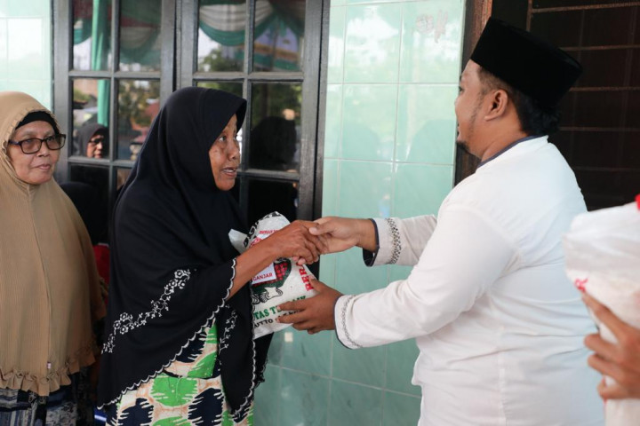 Komitmen Bantu Masyarakat, Warga Deli Serdang Dapat Batuan Sosial