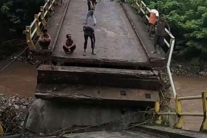 4 Jembatan di NTT Rusak Diterjang Banjir