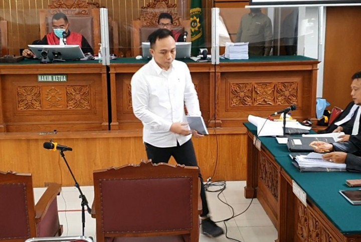 Keterangan Ricky Rizal Dinilai Aneh, Jaksa: Ah Terserah Kau Lah