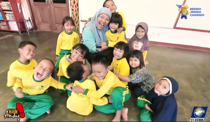 Kiswanti Dirikan Warung Baca Anak Lebak Wangi Demi Literasi