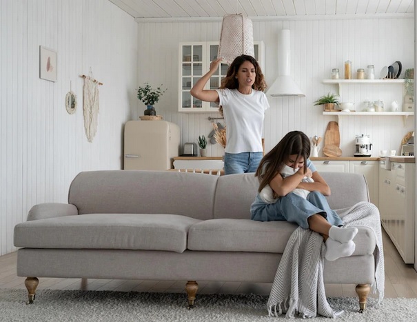 Ini 8 Cara Menghilangkan Trauma pada Anak dari Toxic Parenting