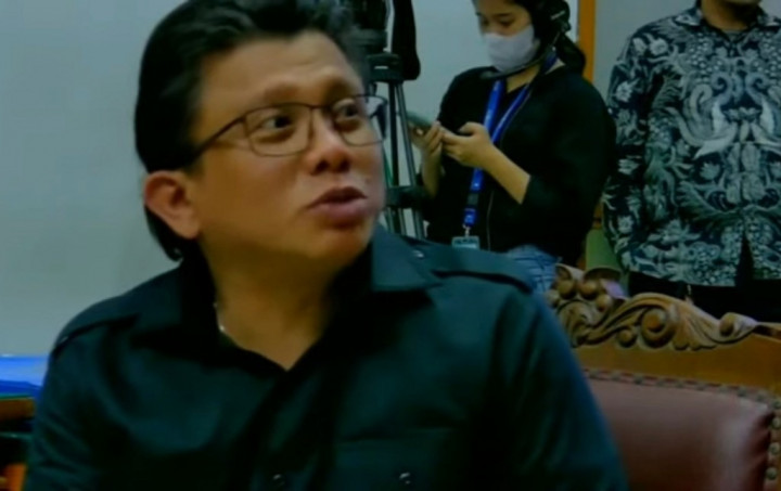 Kejanggalan Ferdy Sambo Tak Konsisten Pakai Kacamata, Ini Kata Pakar