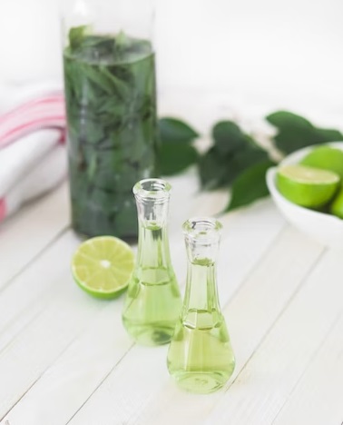 5 Manfaat Air Rebusan Daun Jeruk Nipis, Sebagai Antibiotik hingga Melepas Stres