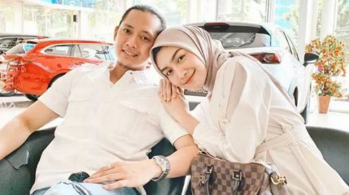 Melody Prima Tegaskan Bercerai Bukan karena KDRT