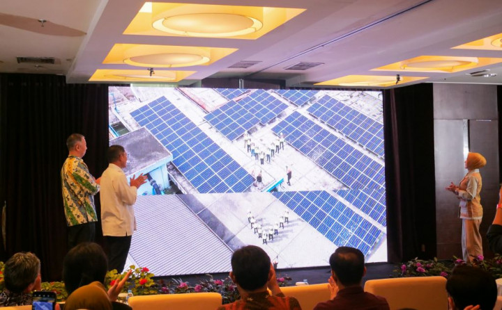 Dukung Kawasan Industri <i>Net Zero</i>, Jababeka Mulai Manfaatkan PLTS Atap