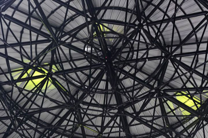 Momen Jokowi Topping off Indoor Multifunction Stadium GBK