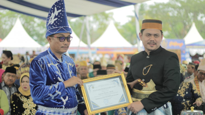 Kolaka Timur HUT ke-10, Abdul Azis Bertekad Tingkatkan Kesejahteraan Masyarakat