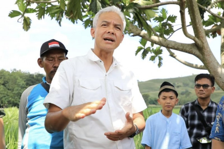 Ganjar Sebut Masyarakat Bisa Berperan Berantas Pungli Jembatan Timbang