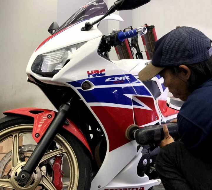 Tak Hanya untuk Mobil, Coating Motor dan Helm Jadi Tren di Kalangan Bikers