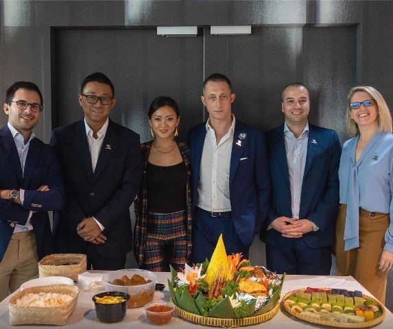 ReCasa meluncurkan showroom furnitur pertama di Singapura dan menggandeng BertO dari Italia. (Foto: Dok. Instagram Recasa Living/@recasaliving)