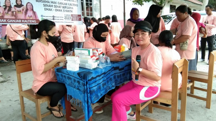 Para Ibu di Kabupaten Kapuas Terbantu Pengobatan Gratis