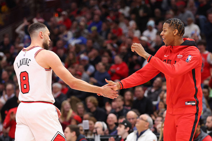 Basket NBA: Bulls Kalahkan Warriors, Nikola Vucevic Cetak 43 Poin