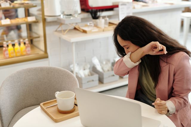 Yuk Cari Tahu Perbedaannya, Mana Flu Biasa dan Infeksi Dada