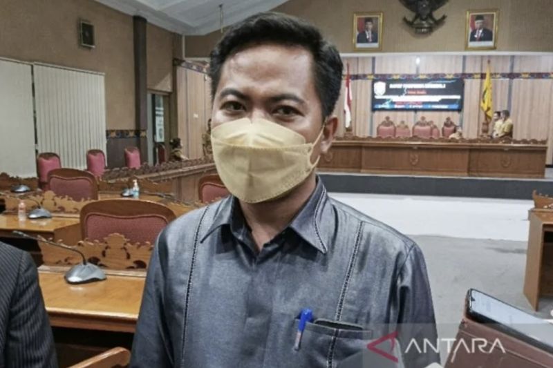 Sanksi Adat Pembuang Sampah Sembarangan Dinilai Bisa Jadi Contoh