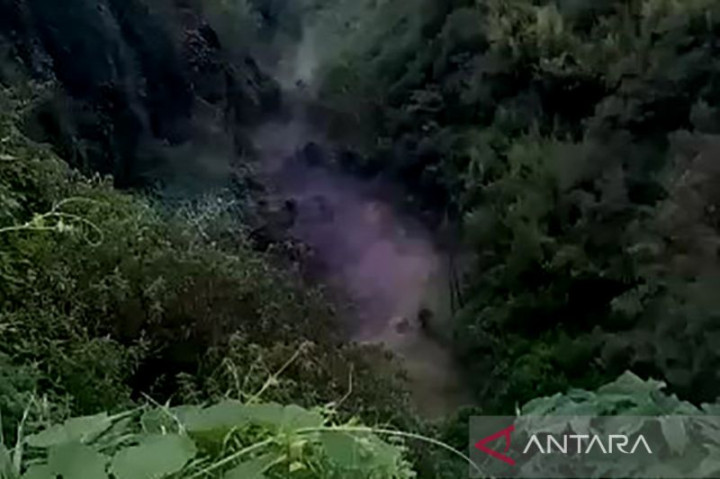 Aktivitas Warga Masih Normal Meski Status Kawah Timbang Dieng Waspada