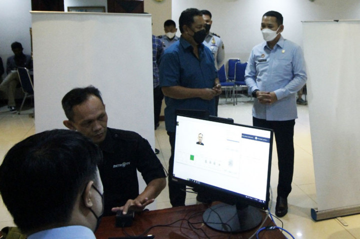 Potret Layanan Eazy Passport di Gedung Media Indonesia