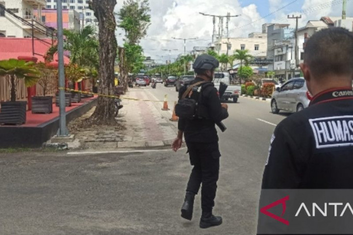 Polisi Tangkap Seorang Pria Penaruh Benda Mencurigakan di Mapolres Tarakan