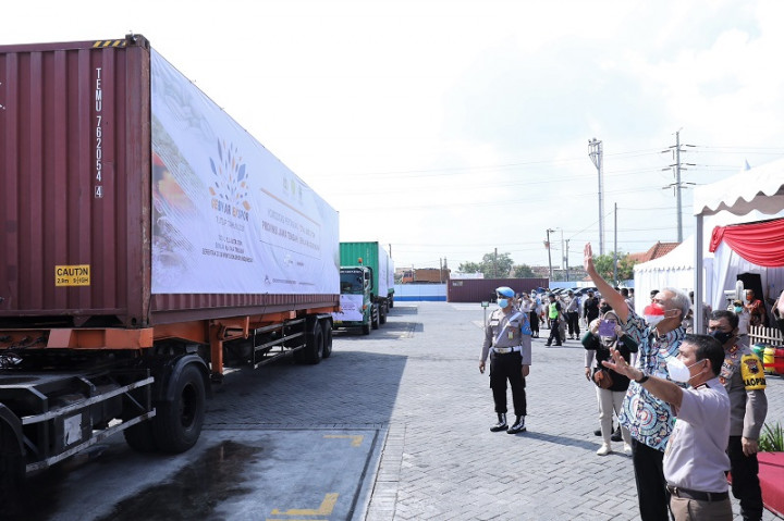 Ganjar Sebut di Jateng Banyak Sektor Ekonomi Potensial Berkontribusi untuk Daerah