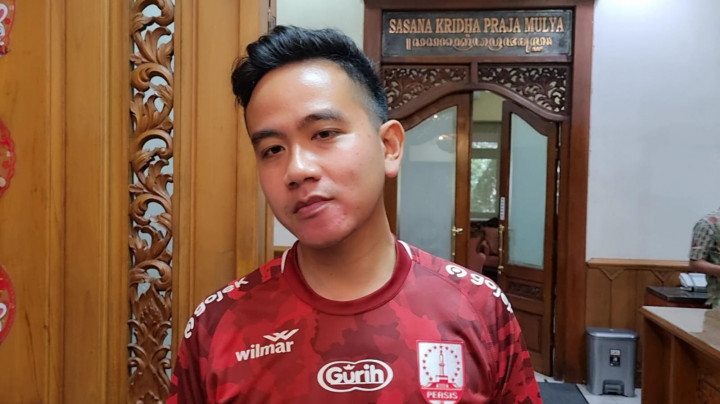 Gibran Siap Beri Pekerjaan Karyawan Kampus UNIBI yang Dipecat Gegara Hina Presiden
