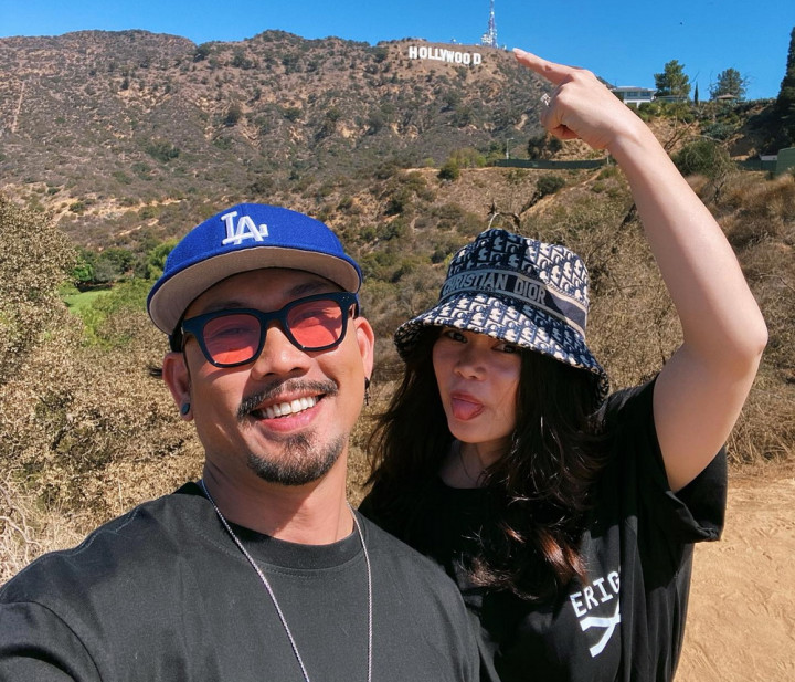 Fans Kirimi Foto Bugil hingga Ajak VCS, Denny Sumargo Lakukan Hal Ini