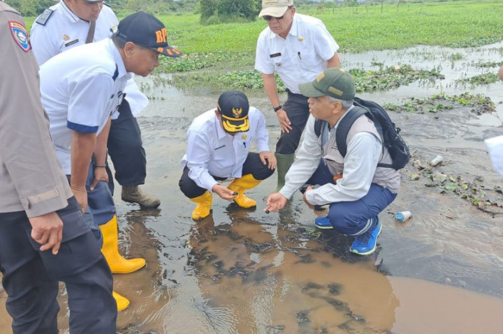 Pemprov Jambi Kirim Tim Periksa Material Erupsi Gunung Kerinci