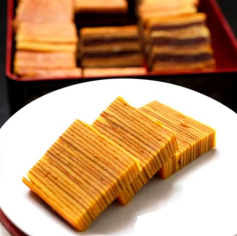 Ini filosofi dan resep kue lapis legit yang wajib ada saat Imlek.  (Foto: Dok. Endeus TV)
