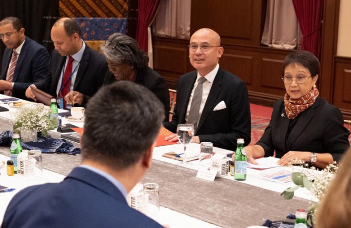 Temui Berbagai Pihak, Menlu Bahas Dukungan bagi Pendidikan Perempuan di Afghanistan