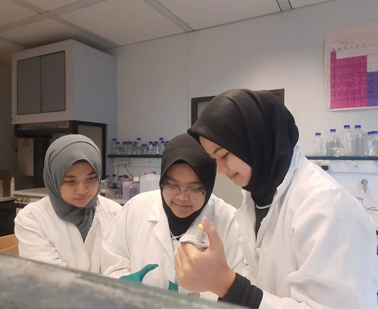 Wow! Teliti Daging Sintesis, Mahasiswa Unej Bisa Kuliah di Jerman