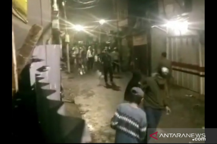 11 Pelajar Bawa Sajam Diduga Hendak Tawuran Ditangkap di Kembangan Jakbar