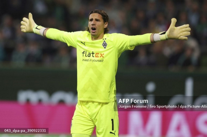 Bayern Muenchen Datangkan Kiper Borussia Monchengladbach