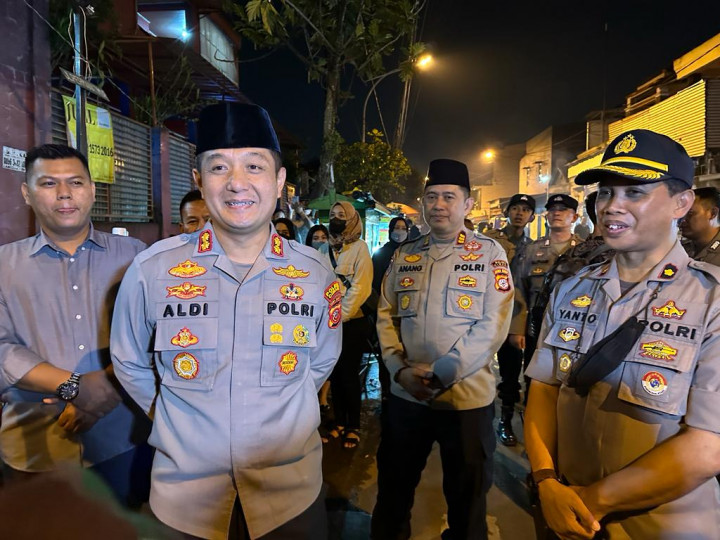 Cegah Kriminaslitas, Kapolres Cimahi Sebar Nomor Ponselnya