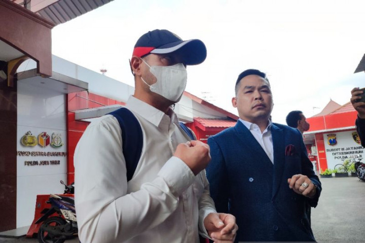 Pengajuan Penangguhan Penahanan Ferry Irawan Ditolak