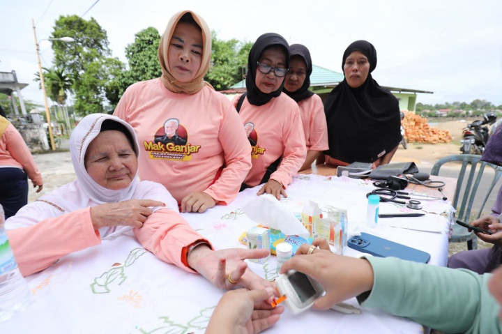 Relawan di Jambi Beri Penyuluhan Pola Hidup Sehat untuk Lansia