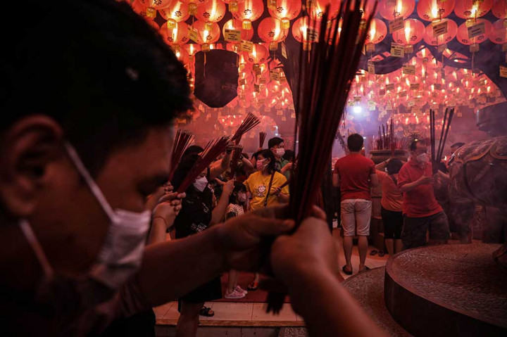 Sembahyang Malam Imlek di Vihara Boen San Bio Kota Tangerang