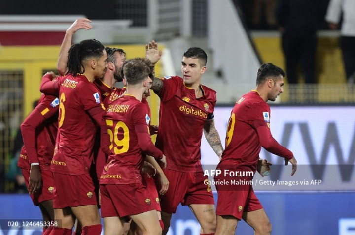 Roma Bungkam Spezia di Markas Sendiri