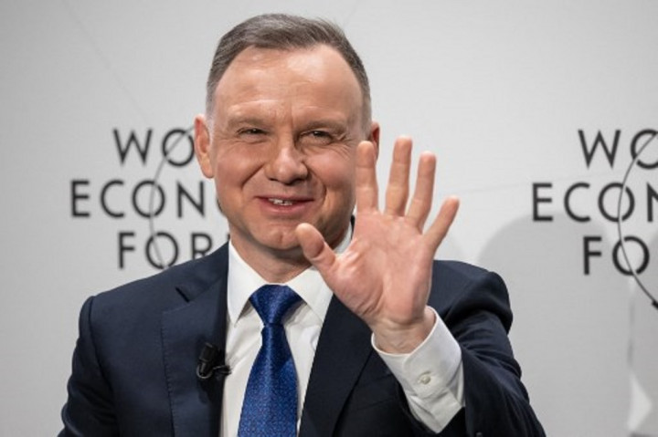 Presiden Polandia Berjanji Kirim Tank Leopard ke Ukraina