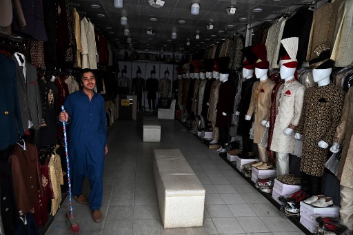 Pemadaman listrik di Pakistan bikin sektor industri terhambat./AFP