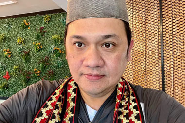 Resmi Layangkan Somasi, Ini yang Bikin Farhat Abbas Geram pada Bunda Corla