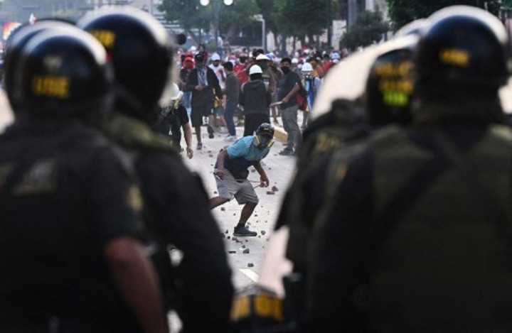 Aksi Protes Kian Mencekam, Presiden Peru Serukan Gencatan Senjata Nasional