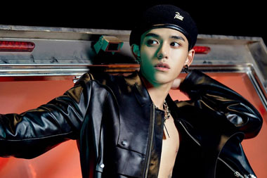 Lucas WayV Akhirnya Muncul Setelah 5 Bulan Hiatus