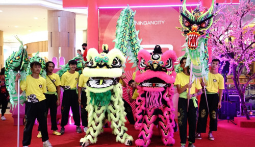 Pada perayaan Imlek tahun ini Kuningan City Mall memanjakan pengunjung dengan menghadirkan beragam keseruan yang terangkum dalam Red Kulture (Foto:Dok)